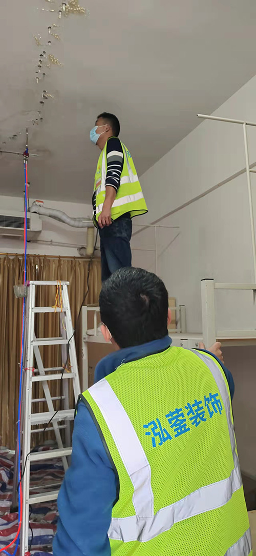 樓板裂縫注漿防水補(bǔ)漏工程施工現(xiàn)場